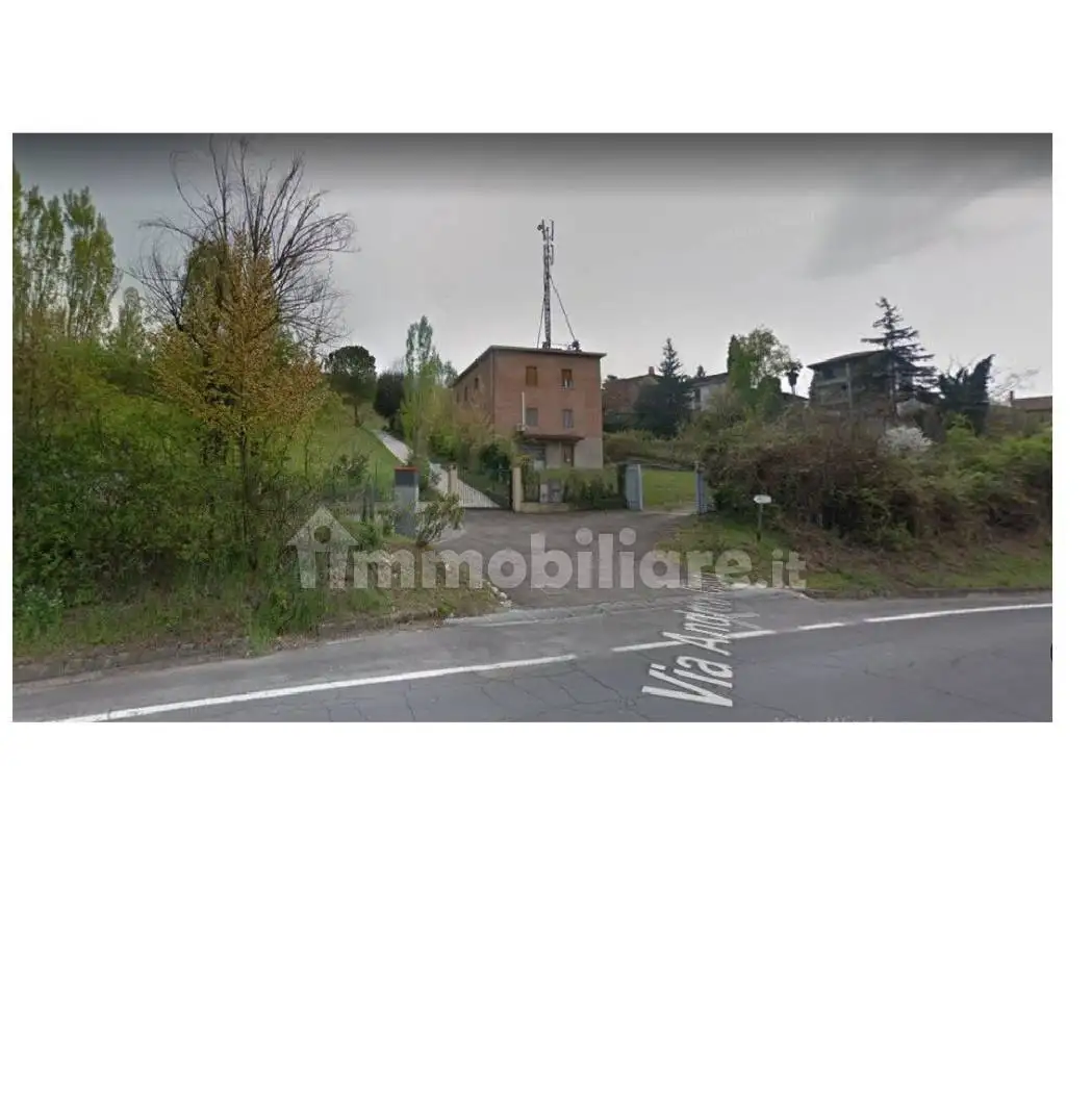 Palazzo - Edificio in vendita a Pianoro