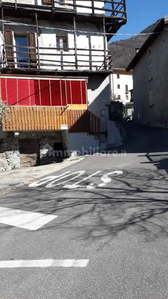 Appartamento in vendita a Prata Camportaccio