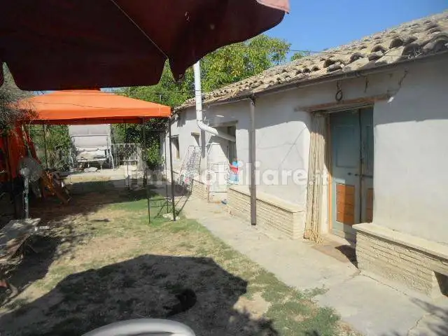 Rustico - Casale in vendita a Colonnella