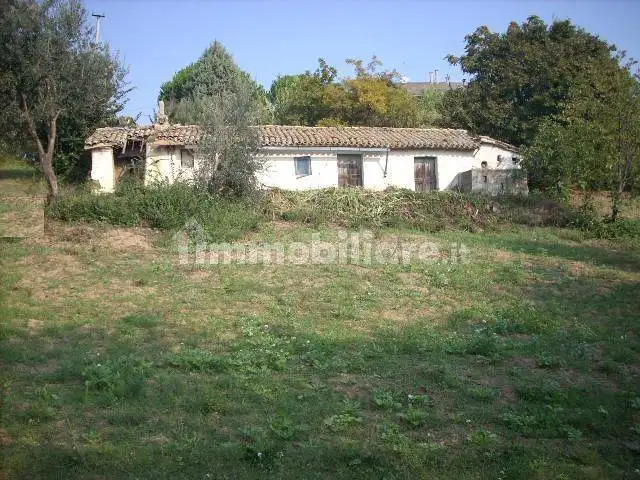 Rustico - Casale in vendita a Colonnella
