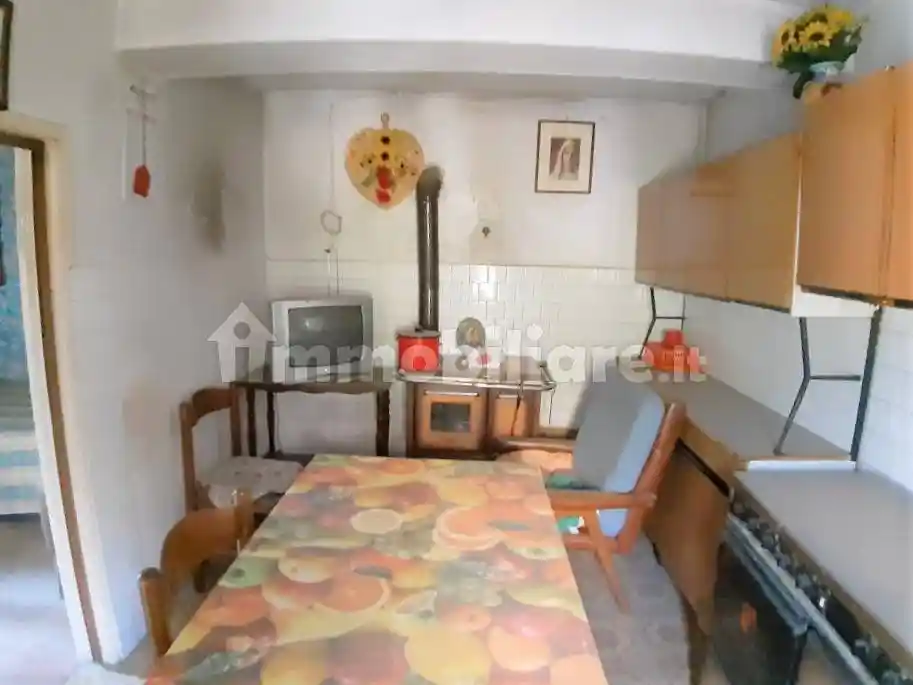 Casa indipendente in vendita a Montevarchi