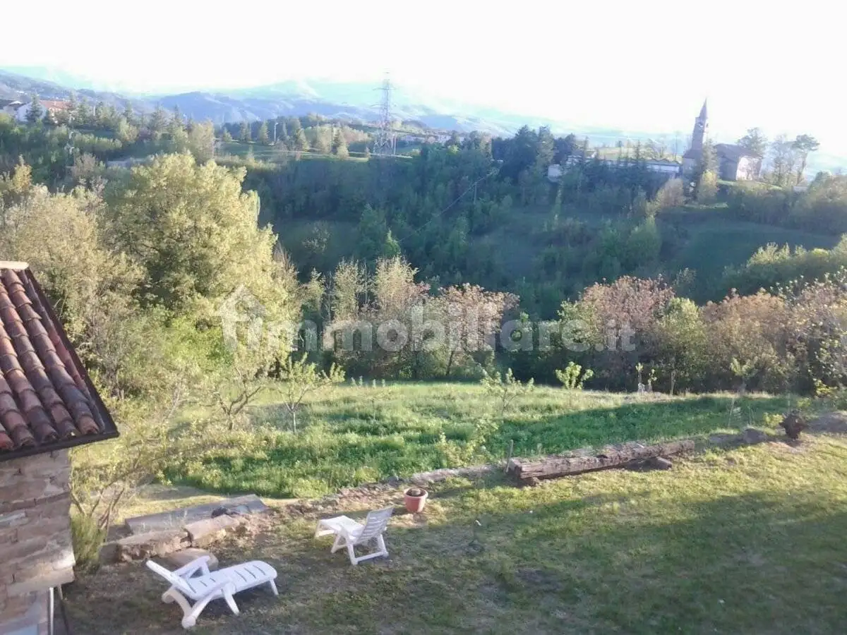 Casa indipendente in vendita a Sale San Giovanni