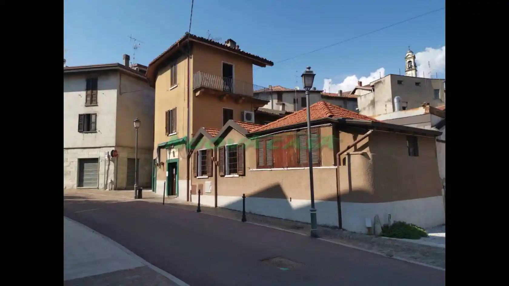 Palazzo - Edificio in vendita a Molteno