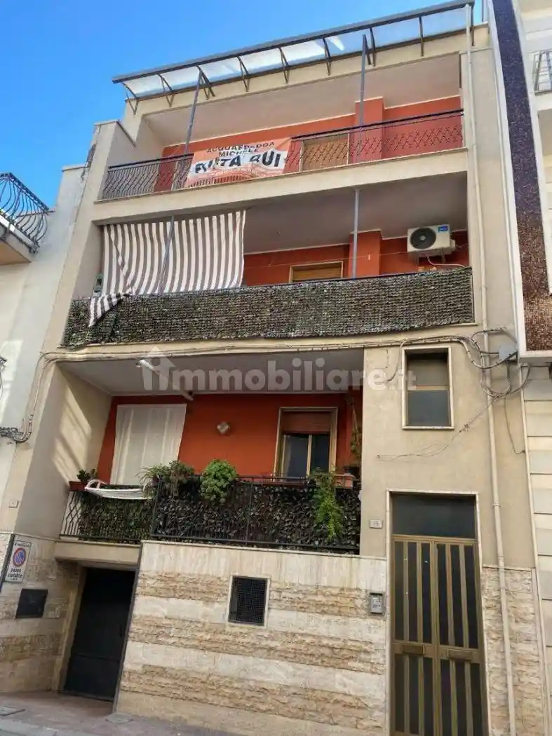 Appartamento in vendita a Acquaviva delle Fonti