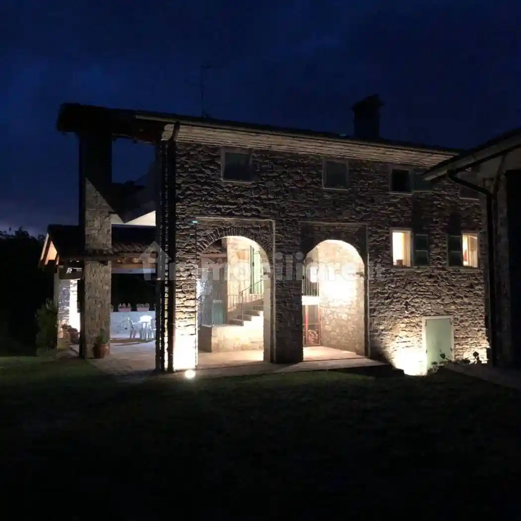 Villa in vendita a Toano