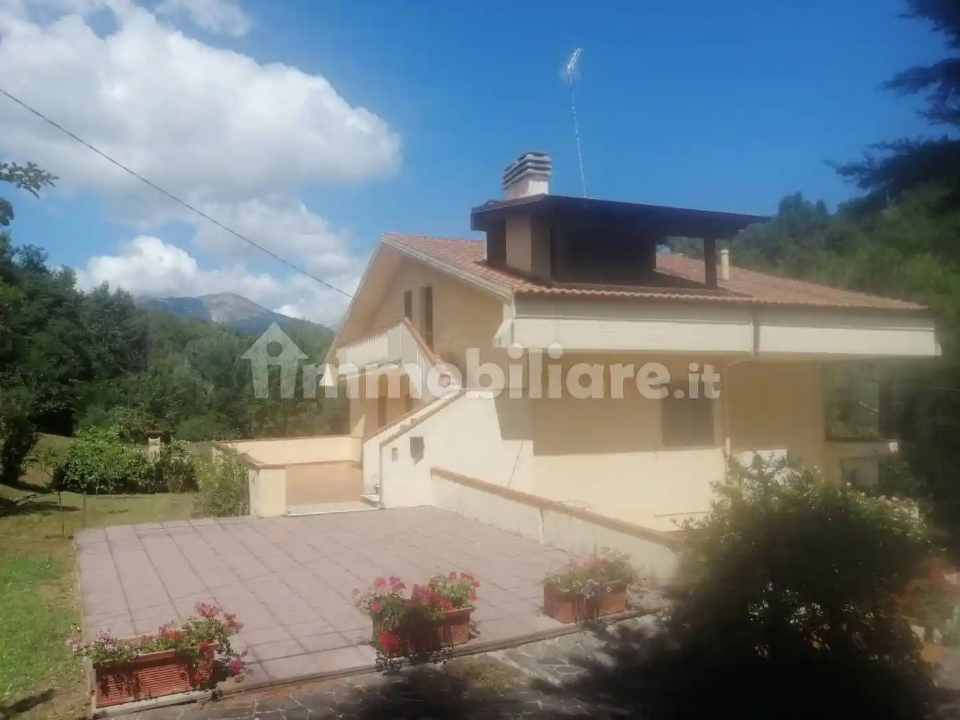 Villa plurifamiliare Strada Statale Piceno Aprutina, Ponte Vezzola, Teramo - foto 2