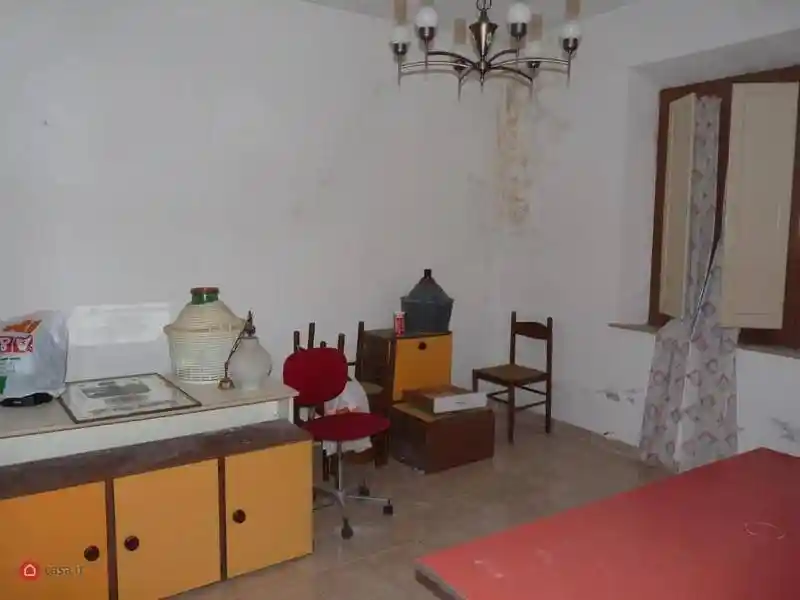 Terratetto unifamiliare 220 m², buono stato, Badia, Castiglione del Lago - foto 4