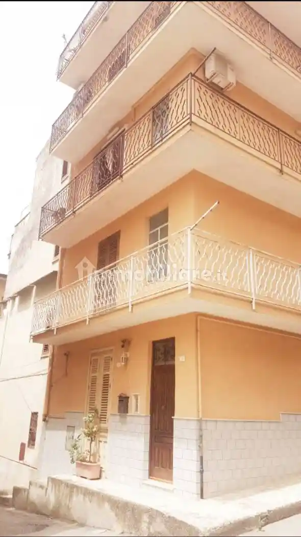 Appartamento in vendita a Marineo