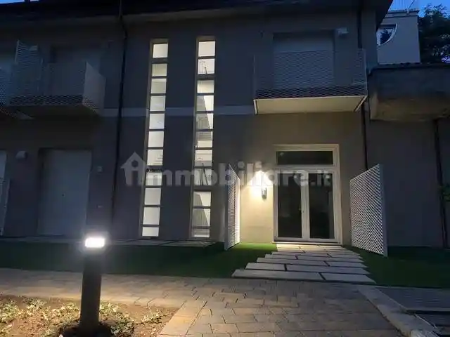 Appartamento in affitto a Albizzate