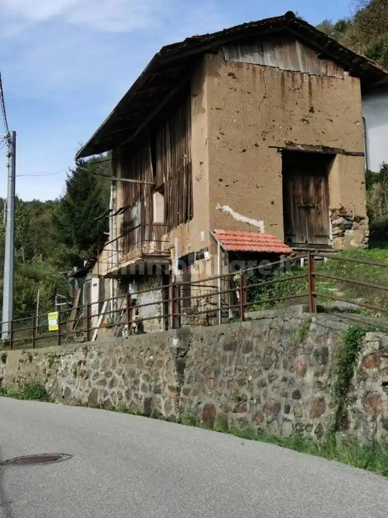 Cascina frazione Pian della Valle, Civiasco - foto 3