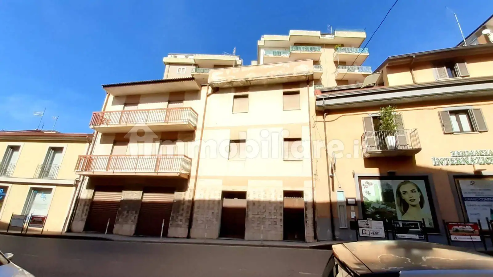 Palazzo - Edificio in vendita a Lamezia Terme