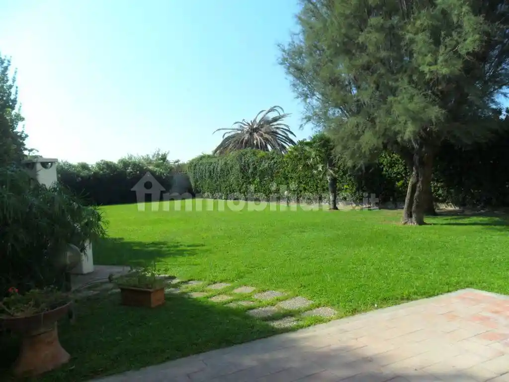 Villa in vendita a Tarquinia