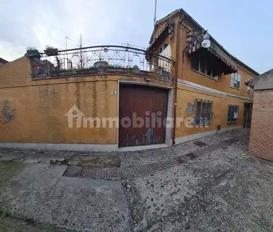 Villa in vendita a Comacchio