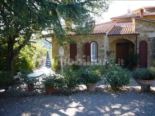 Villa in vendita a Siena