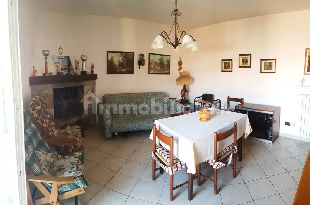 Appartamento in vendita a Roncola