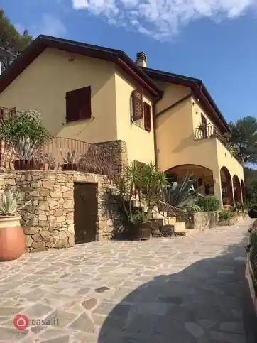 Casa indipendente in vendita a Camporosso