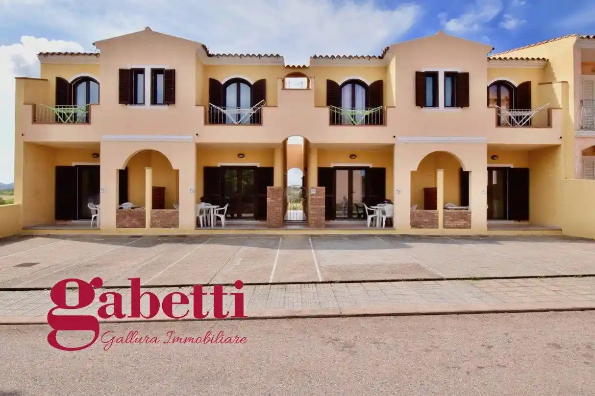 Palazzo - Edificio in vendita a Santa Teresa Gallura