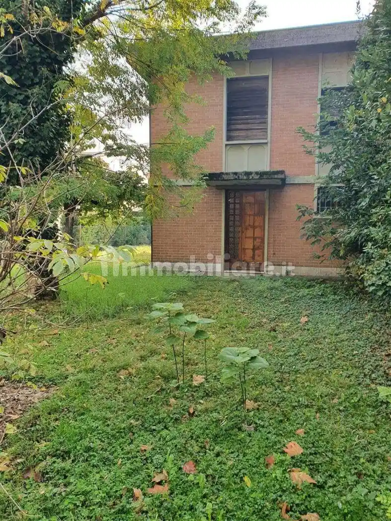 Casa indipendente in vendita a Reggiolo