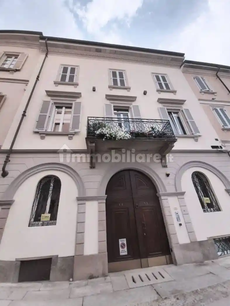 Attico - Mansarda in affitto a Novara