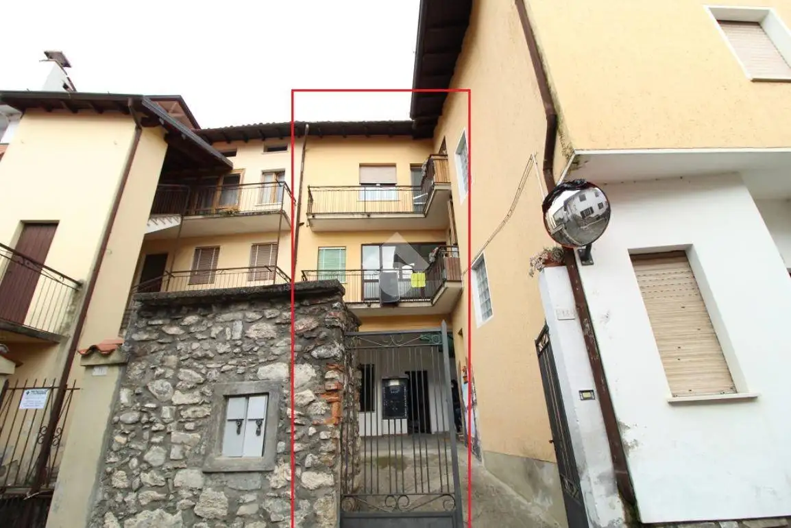 Casa indipendente in vendita a Zone