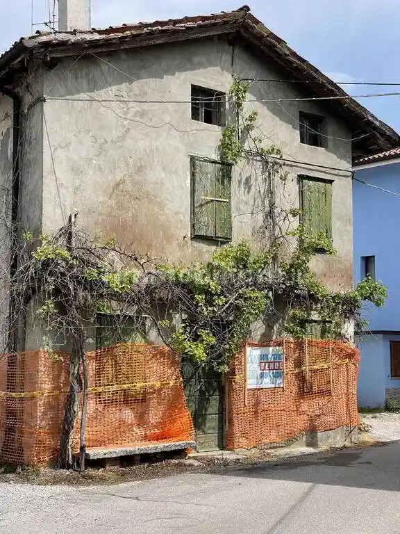 Rustico, da ristrutturare, 130 m², Capriva del Friuli - foto 2