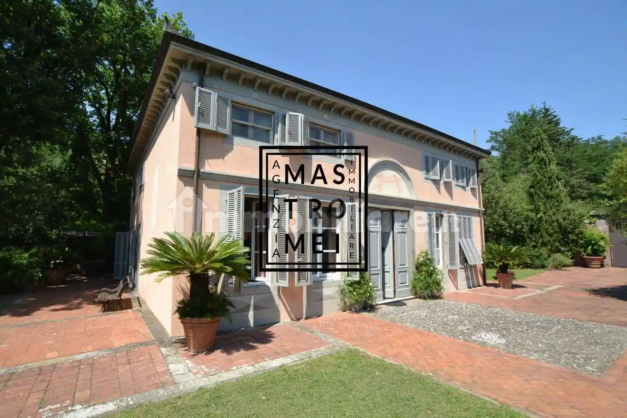 Villa in vendita a Capannori