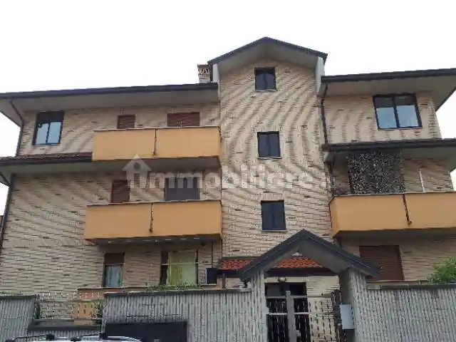 Appartamento in affitto a Carugate