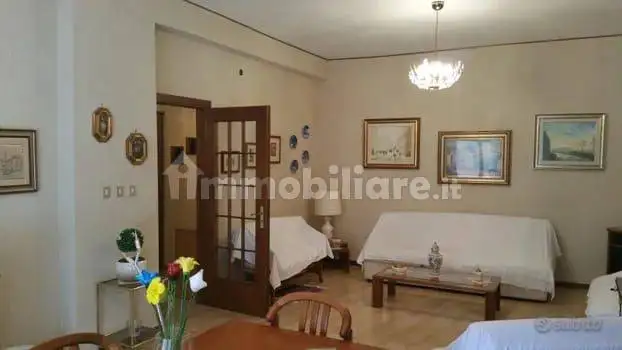 Palazzo - Edificio in vendita a Grotte