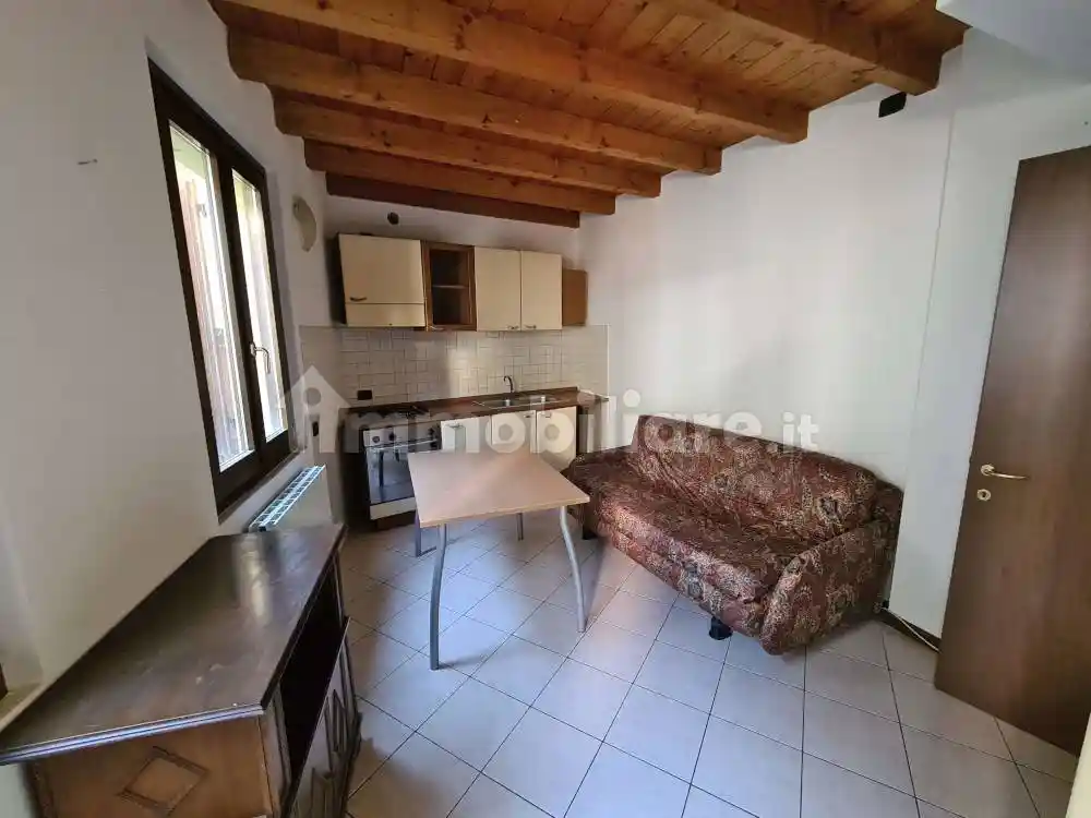 Appartamento in vendita a Gazzaniga