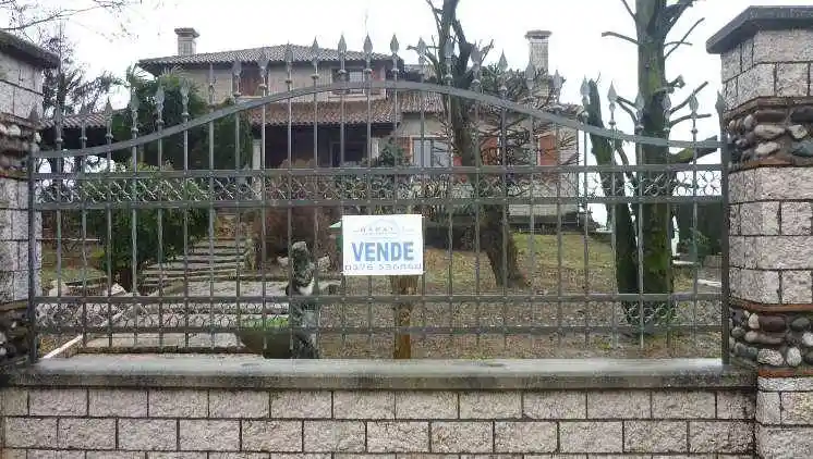 Villa in vendita a San Giorgio Bigarello