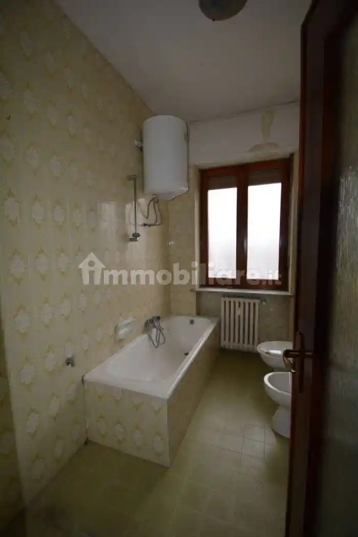 Trilocale via San Francesco d'Assisi 3, Centro, Casalgrasso - foto 5