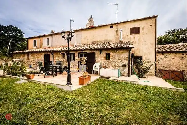 Villa in vendita a Scansano