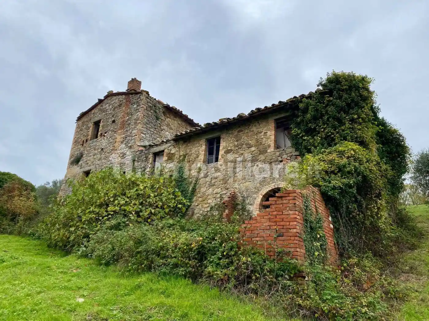 Rustico - Casale in vendita a Magione