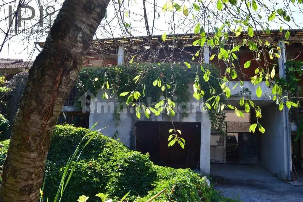 Casa indipendente in vendita a Gorzegno