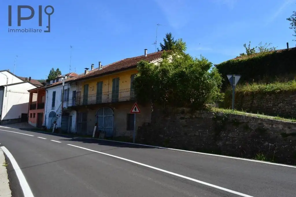 Casa indipendente in vendita a Gorzegno