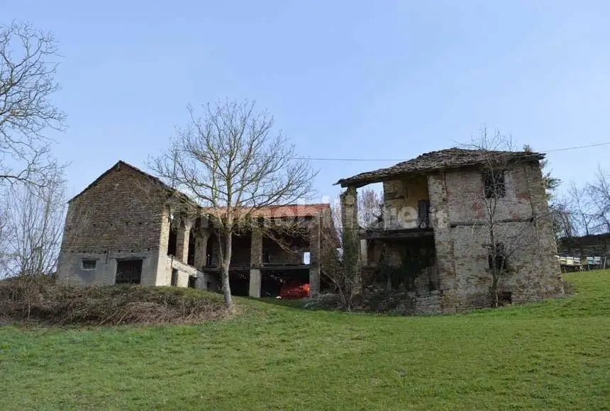 Rustico - Casale in vendita a Mombarcaro