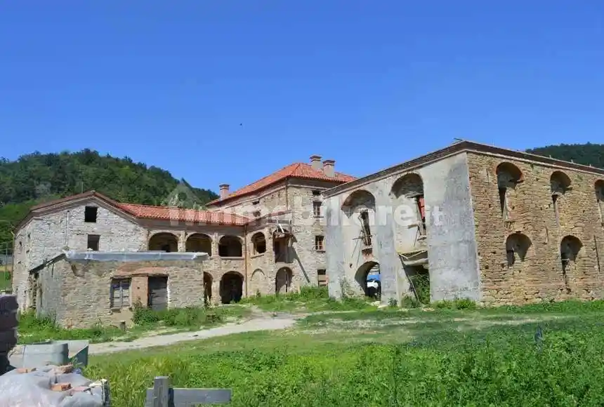 Rustico - Casale in vendita a Serole