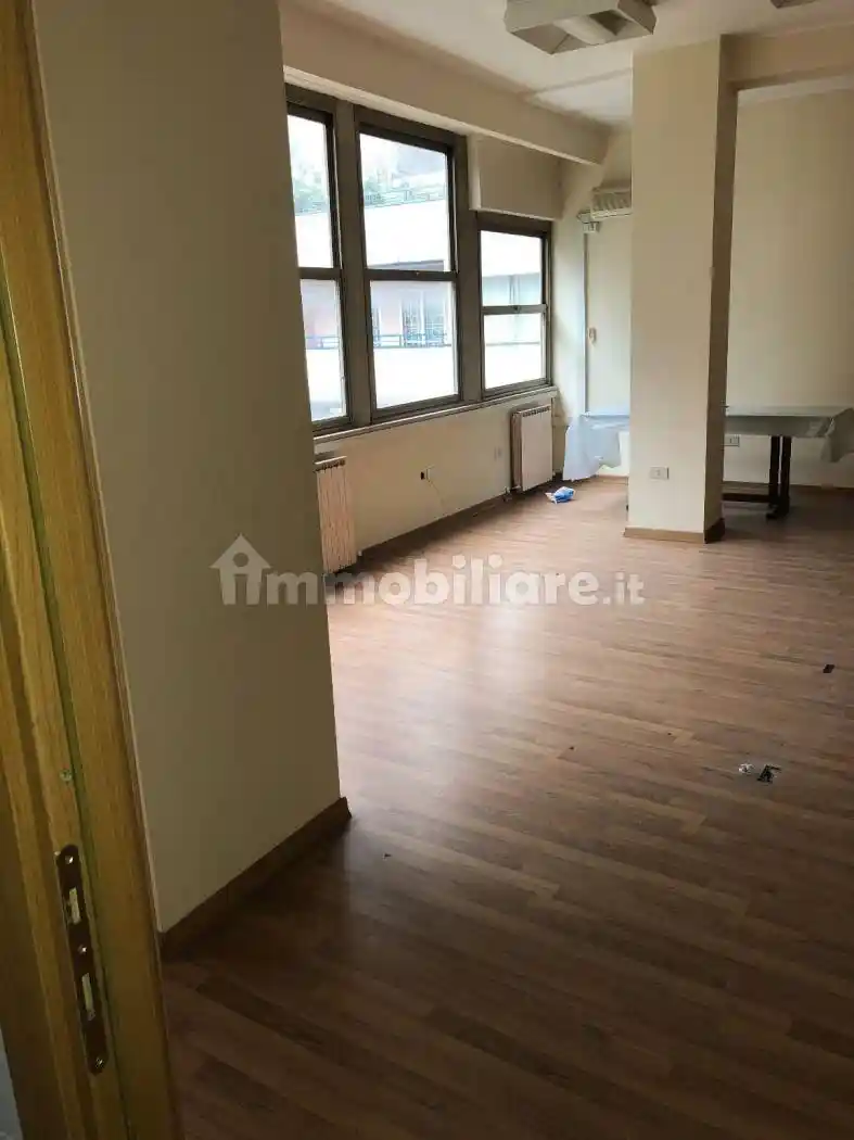 Loft via Giuseppe Parini 00, Piazza Salotto - Corso Umberto, Pescara - foto 3