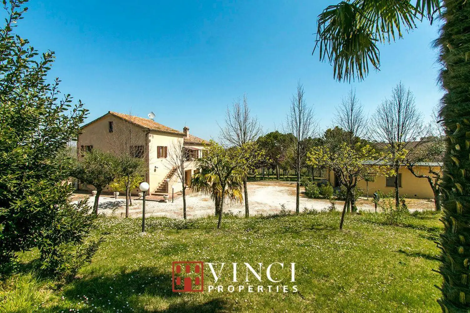 Cascina, buono stato, 415 m², Camporotondo di Fiastrone - foto 2