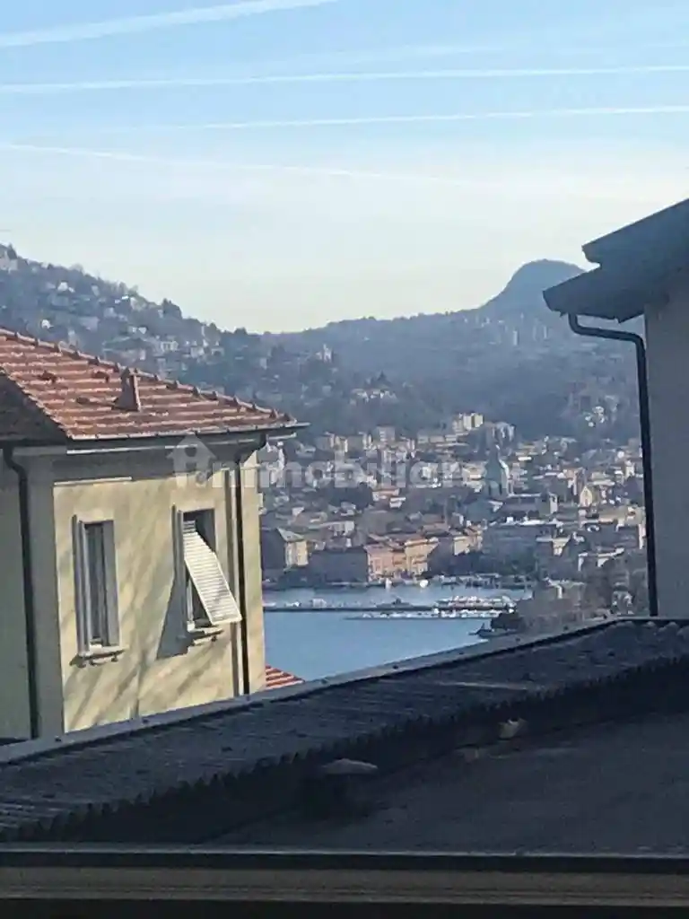 Appartamento in vendita a Como