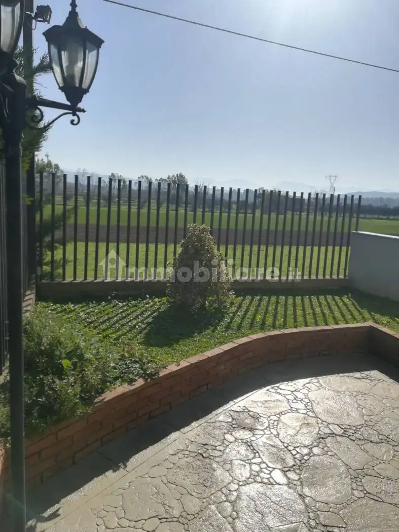 Appartamento in vendita a Amorosi