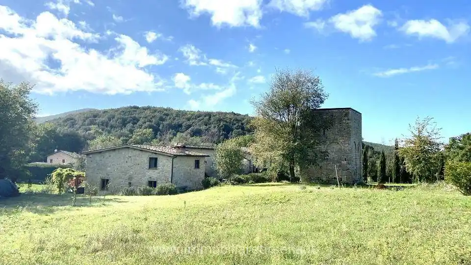 Rustico - Casale in vendita a Montecchio