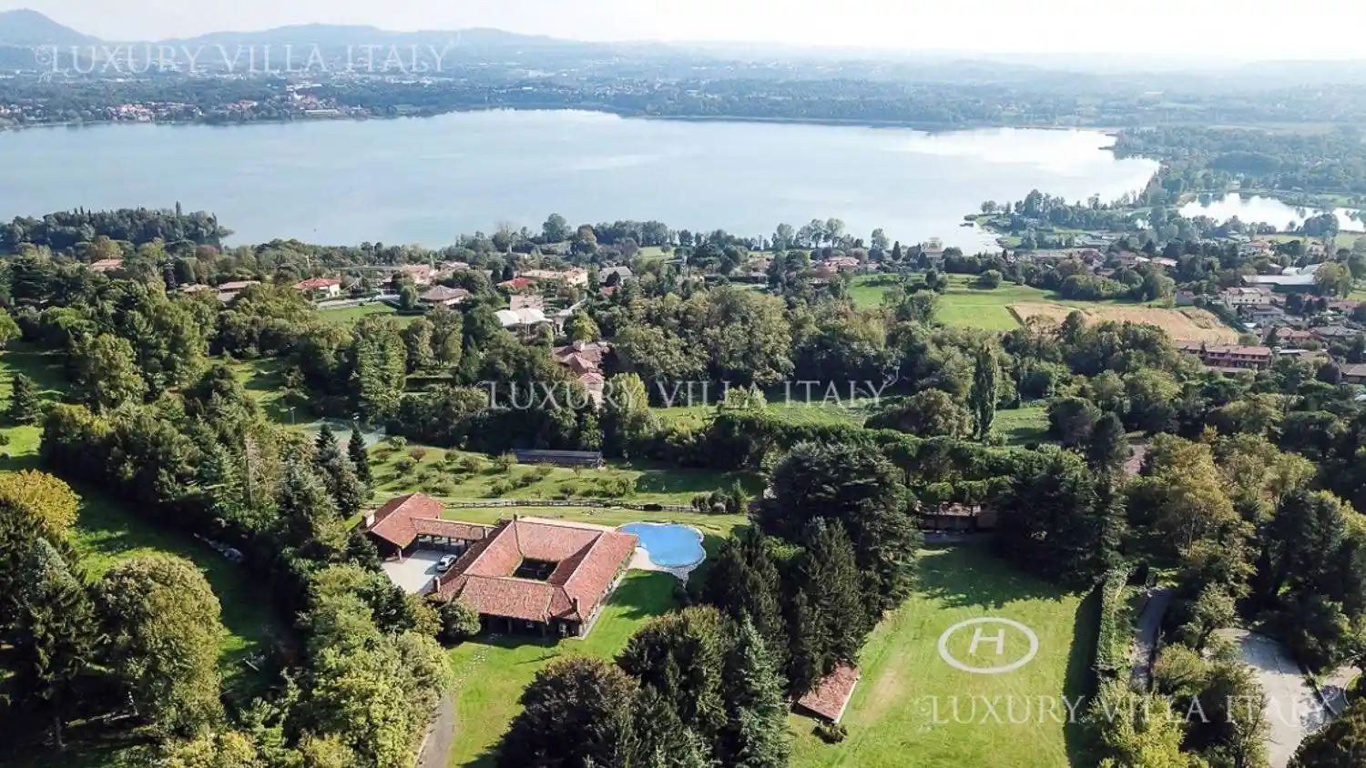 Villa in vendita a Eupilio