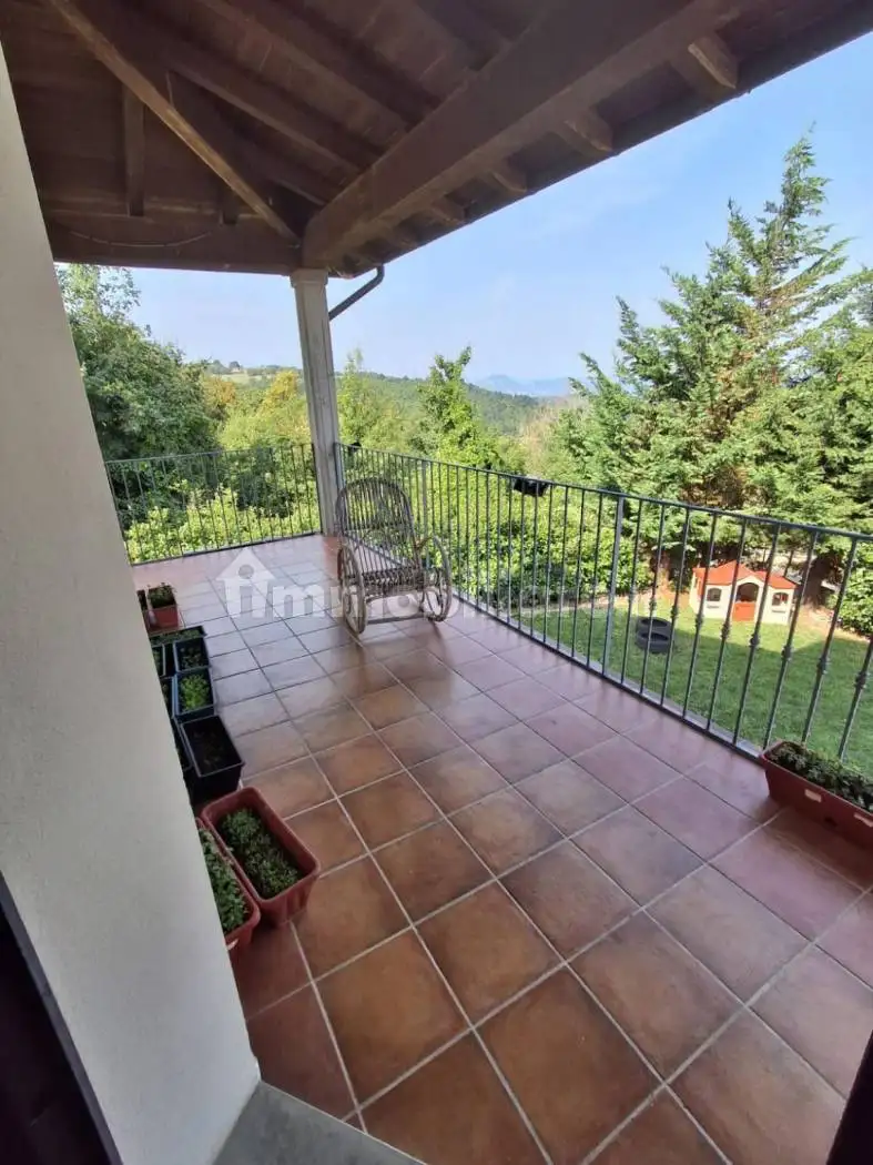 Villa in vendita a San Benedetto Val di Sambro