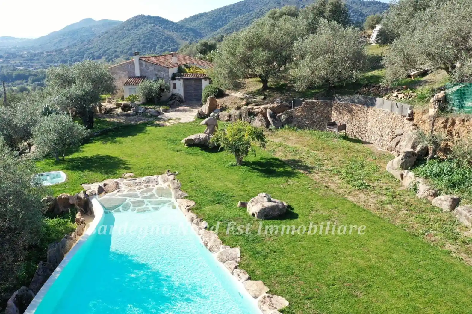 Rustico - Casale in vendita a Loiri Porto San Paolo