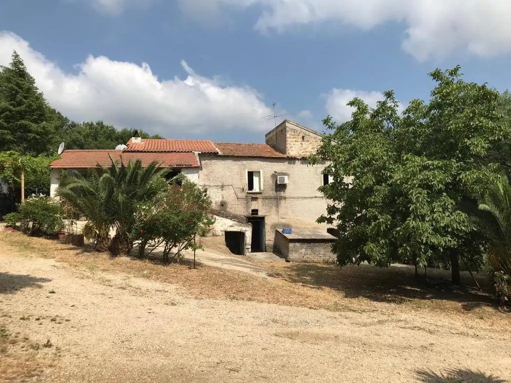 Rustico - Casale in vendita a Teano