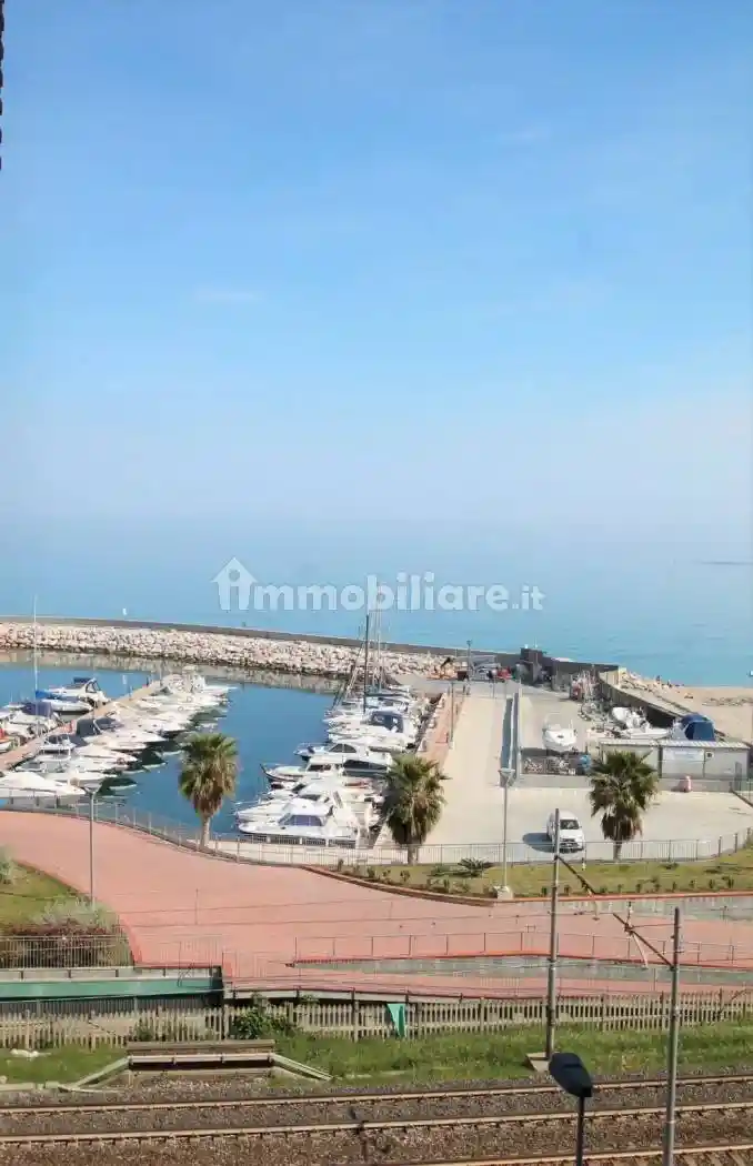 Appartamento in affitto a Borghetto Santo Spirito