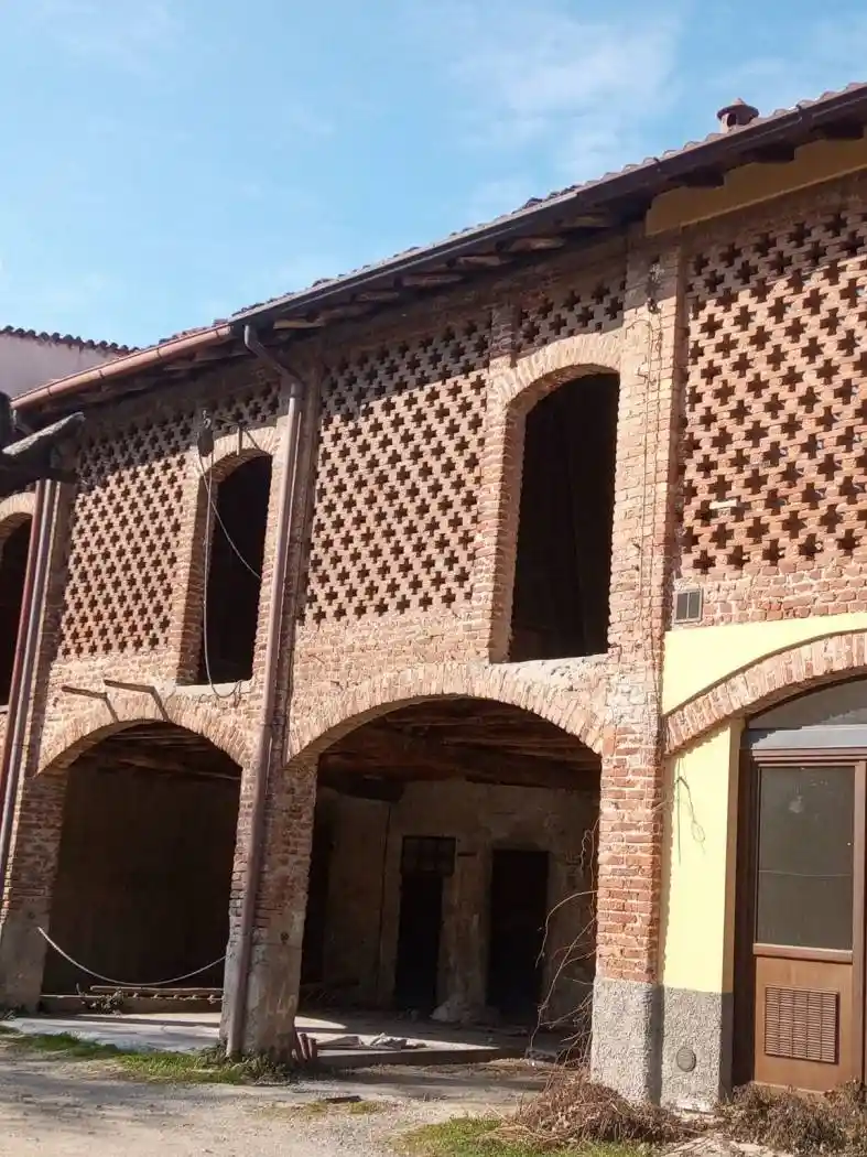 Rustico - Casale in vendita a Lambrugo