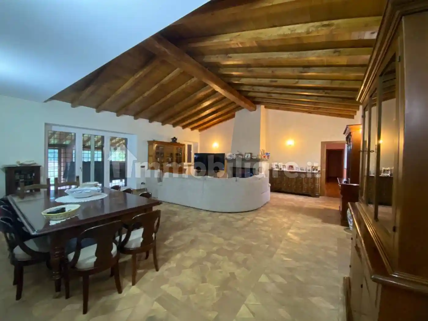 Villa in vendita a Monterosi