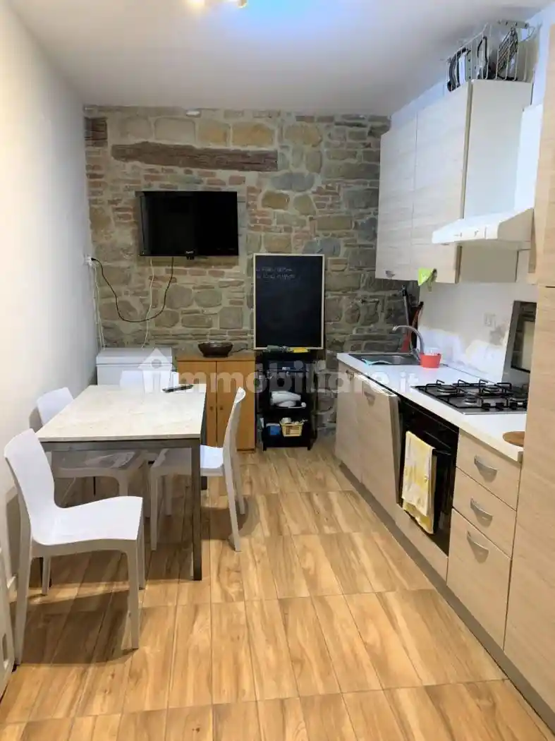 Casa indipendente in vendita a Camerino